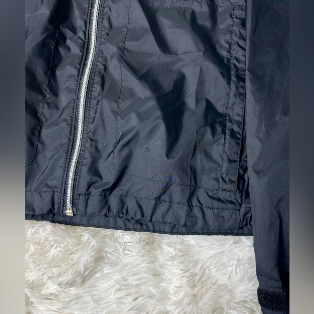 Columbia black windbreaker - Picture 2 of 8